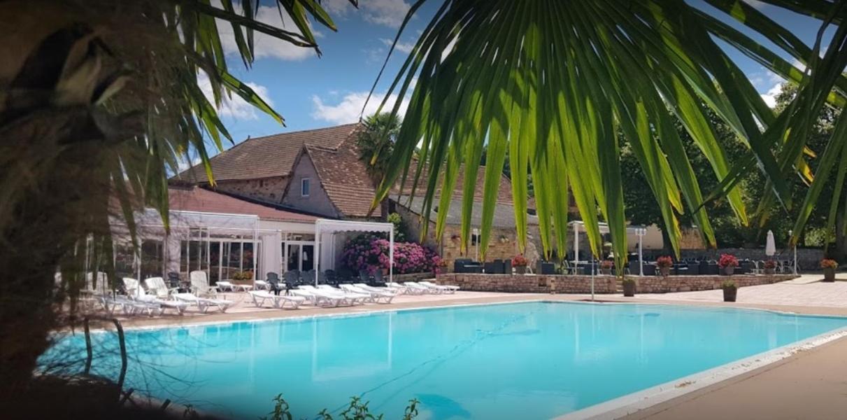 Hotel Restaurant - Le Vieux Pigeonnier Loubressac Εξωτερικό φωτογραφία